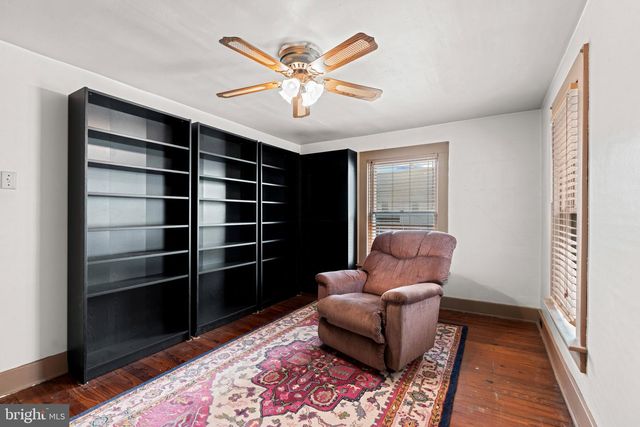 6 S PENN ST, Hanover, PA 17331