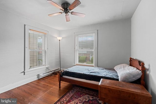 6 S PENN ST, Hanover, PA 17331