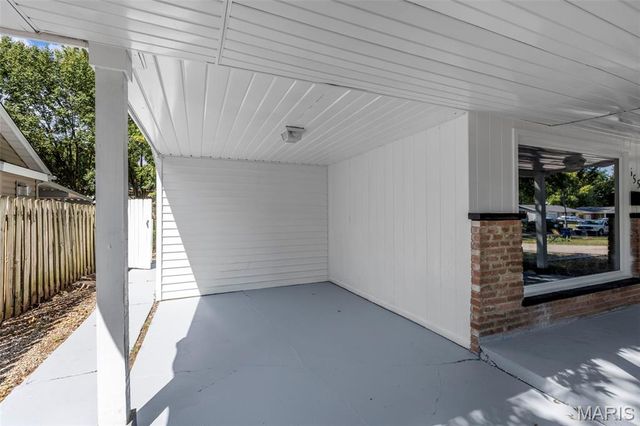 655 Gerald Avenue, Florissant, MO 63031