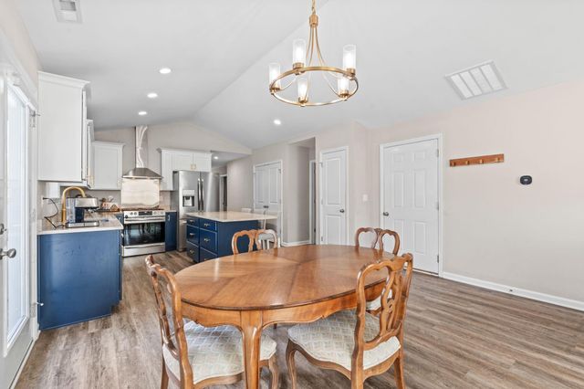 2900 Sullivans Trace, Lexington, KY 40511