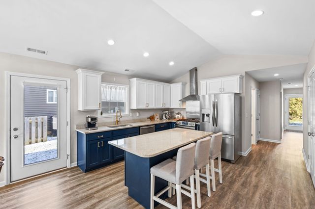 2900 Sullivans Trace, Lexington, KY 40511