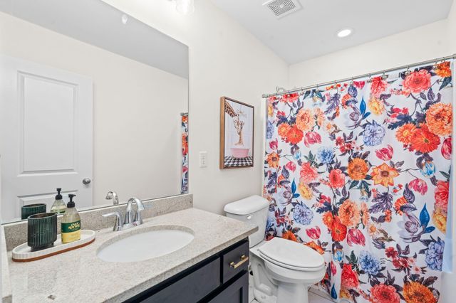 2900 Sullivans Trace, Lexington, KY 40511