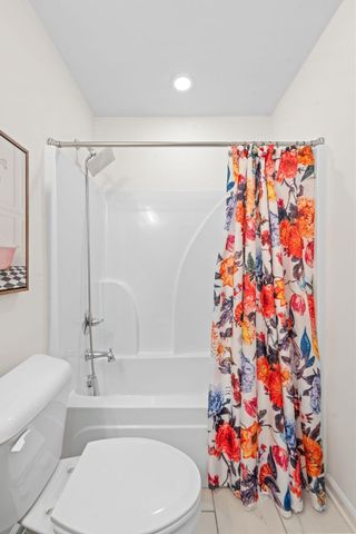 2900 Sullivans Trace, Lexington, KY 40511