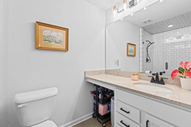 2900 Sullivans Trace, Lexington, KY 40511