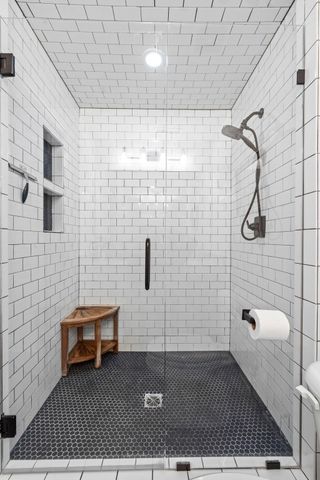 2900 Sullivans Trace, Lexington, KY 40511