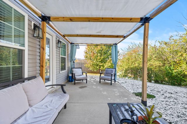 2900 Sullivans Trace, Lexington, KY 40511