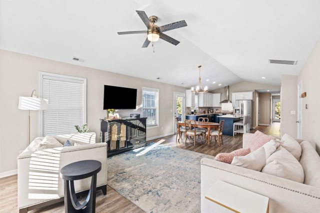 2900 Sullivans Trace, Lexington, KY 40511