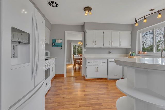 2893 Brodhead Rd, Hopewell Twp, PA 15001