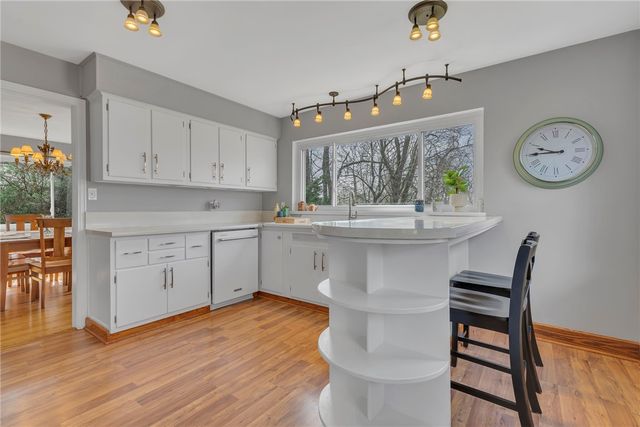 2893 Brodhead Rd, Hopewell Twp, PA 15001