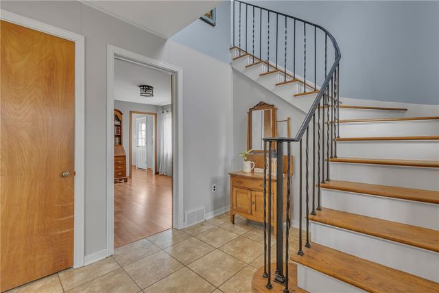 2893 Brodhead Rd, Hopewell Twp, PA 15001