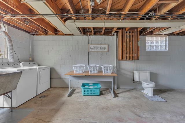 2893 Brodhead Rd, Hopewell Twp, PA 15001