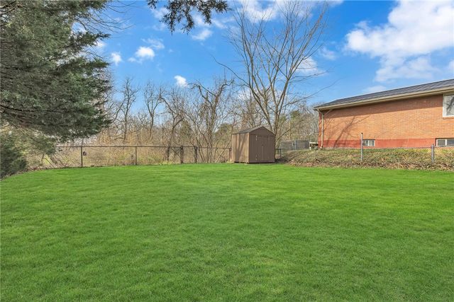 2893 Brodhead Rd, Hopewell Twp, PA 15001