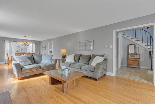 2893 Brodhead Rd, Hopewell Twp, PA 15001