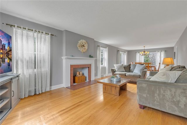 2893 Brodhead Rd, Hopewell Twp, PA 15001