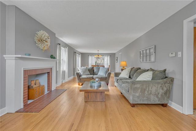 2893 Brodhead Rd, Hopewell Twp, PA 15001