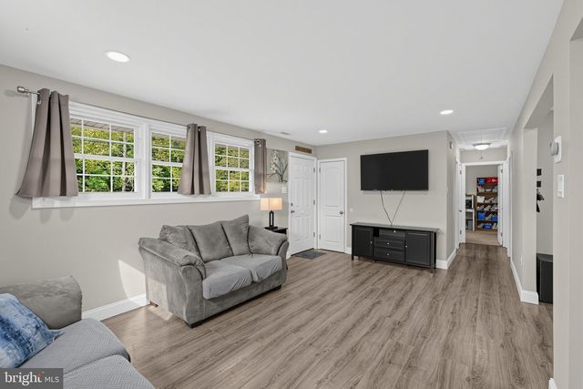 1493 S DELSEA DR, Woodbury, NJ 08096
