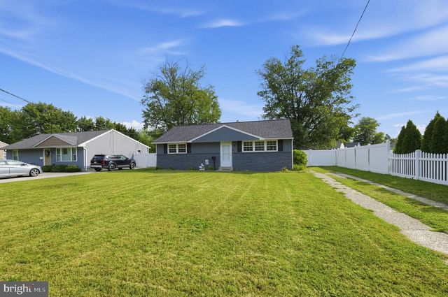 1493 S DELSEA DR, Woodbury, NJ 08096