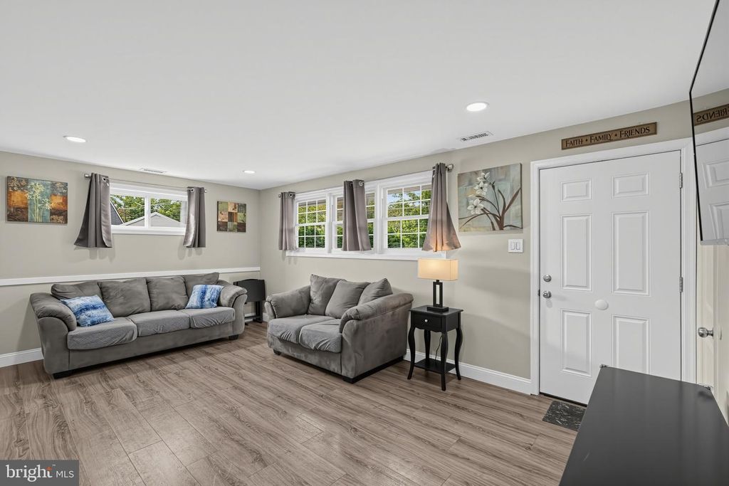 1493 S DELSEA DR, WOODBURY, NJ 08096 — photo 4