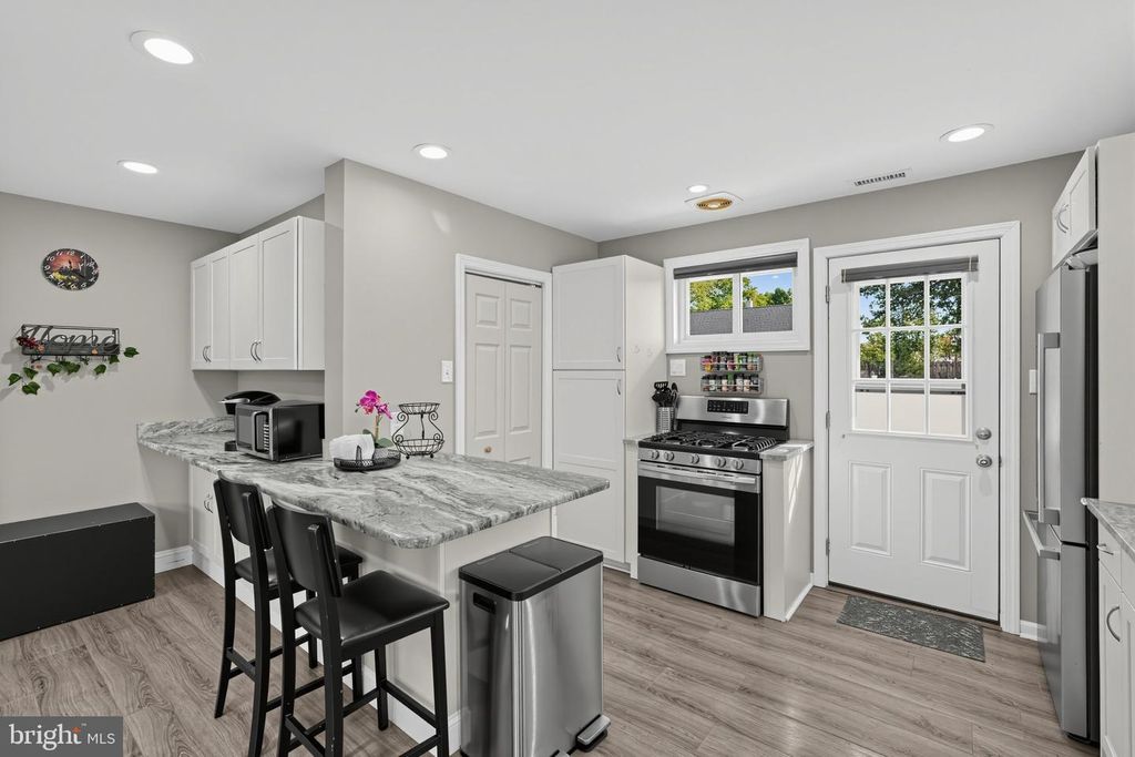 1493 S DELSEA DR, WOODBURY, NJ 08096 — photo 5