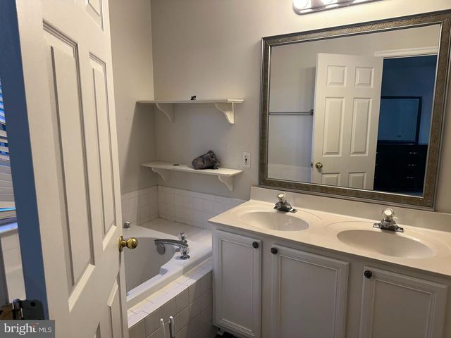 17518 ISLE ROYALE TER, Dumfries, VA 22025