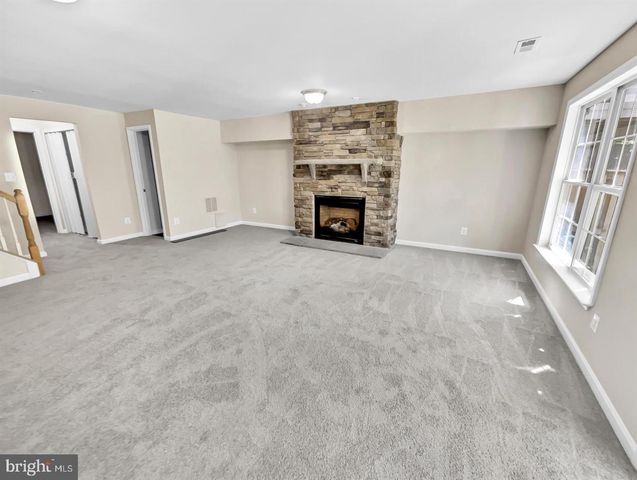 17518 ISLE ROYALE TER, Dumfries, VA 22025