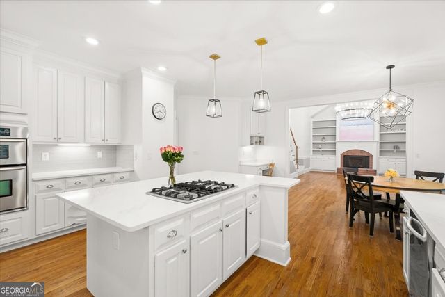 702 SE Cheswich Overlook SE, Marietta, GA 30067