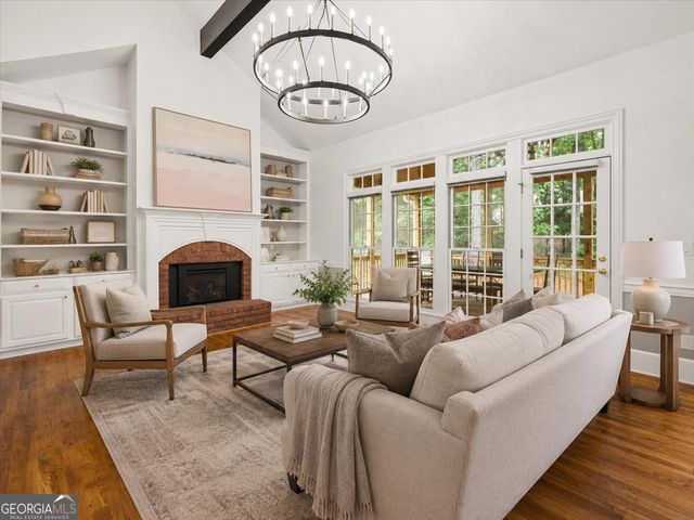 702 SE Cheswich Overlook SE, Marietta, GA 30067