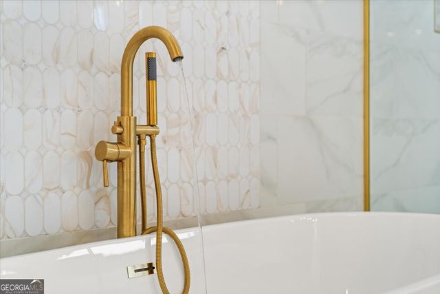702 SE Cheswich Overlook SE, Marietta, GA 30067