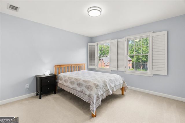 702 SE Cheswich Overlook SE, Marietta, GA 30067
