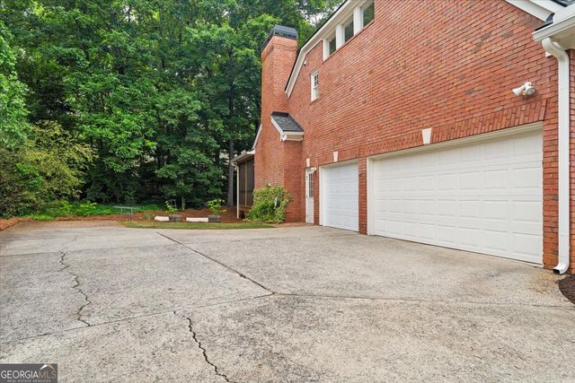 702 SE Cheswich Overlook SE, Marietta, GA 30067