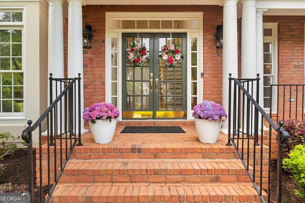 702 SE Cheswich Overlook SE, Marietta, GA 30067