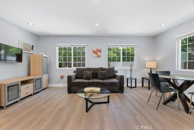 23350 Vanowen Street, West Hills, CA 91307