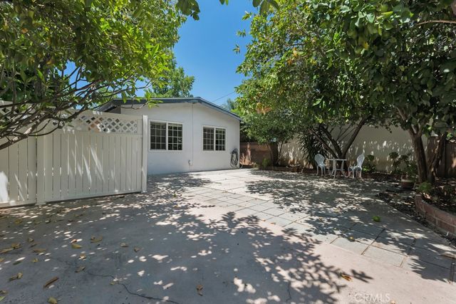23350 Vanowen Street, West Hills, CA 91307