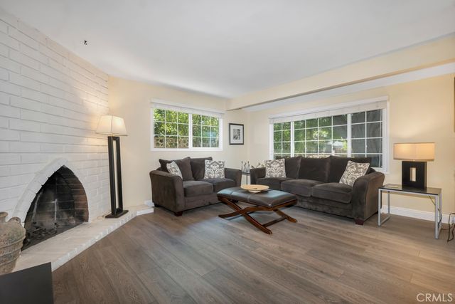 23350 Vanowen Street, West Hills, CA 91307