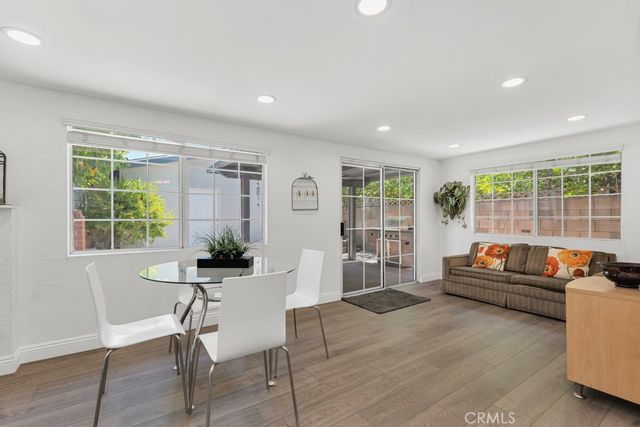 23350 Vanowen Street, West Hills, CA 91307