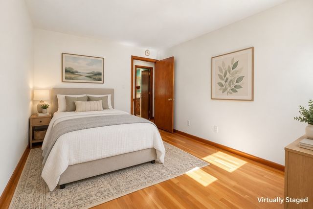 163 Center St, Groveland, MA 01834