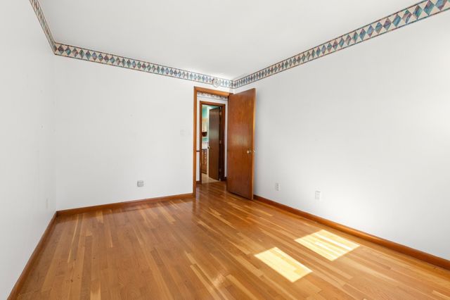 163 Center St, Groveland, MA 01834