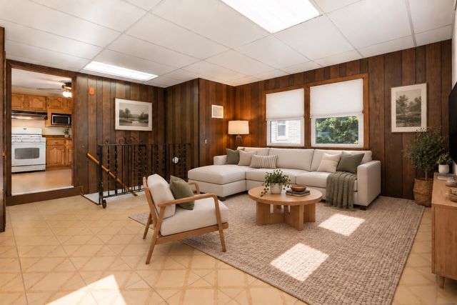 163 Center St, Groveland, MA 01834