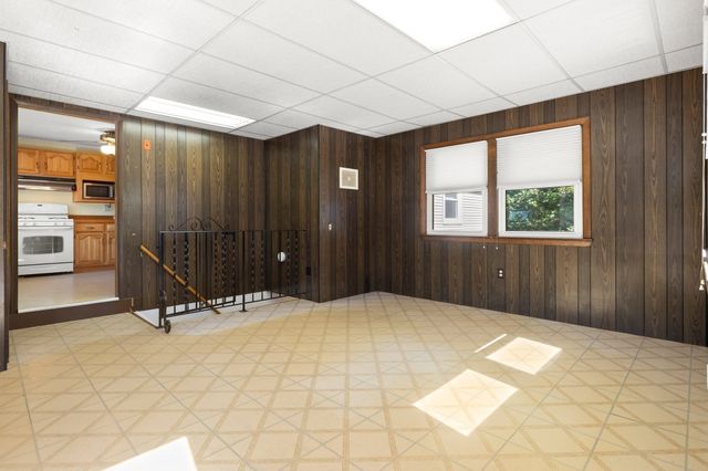 163 Center St, Groveland, MA 01834