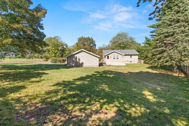 163 Center St, Groveland, MA 01834