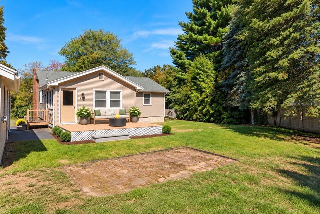 163 Center St, Groveland, MA 01834