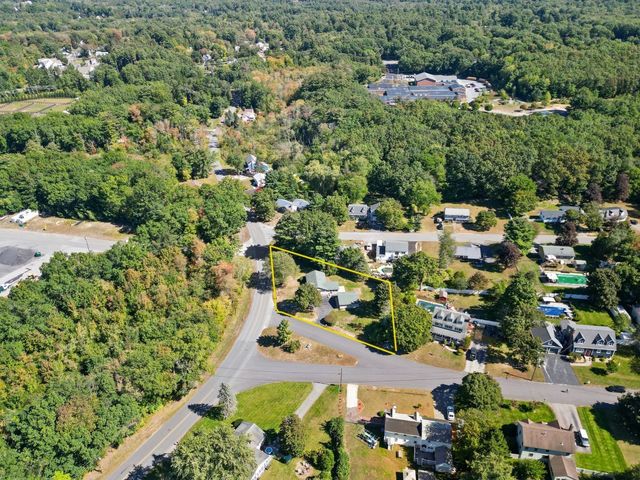 163 Center St, Groveland, MA 01834