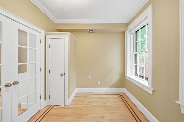 53 Garden St 4, Boston, MA 02114