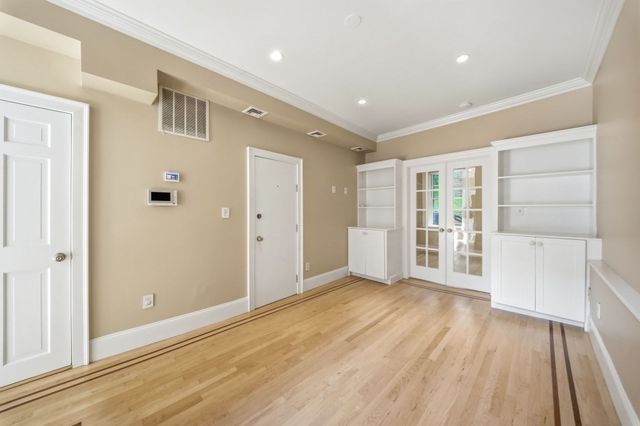 53 Garden St 4, Boston, MA 02114