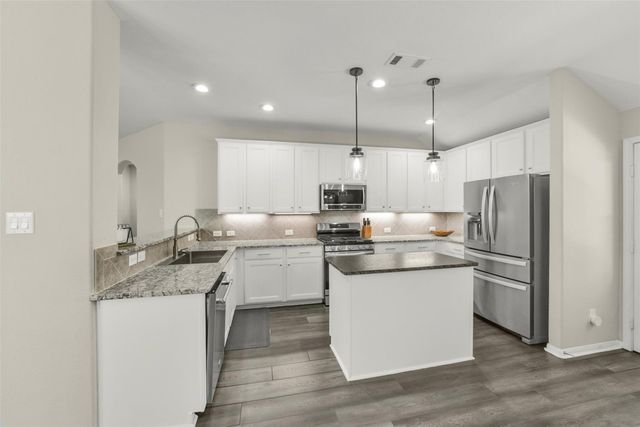6302 Bain Drive, Missouri City, TX 77459