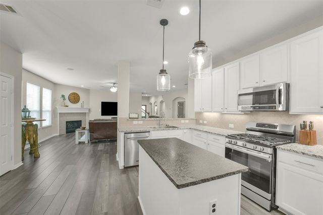 6302 Bain Drive, Missouri City, TX 77459