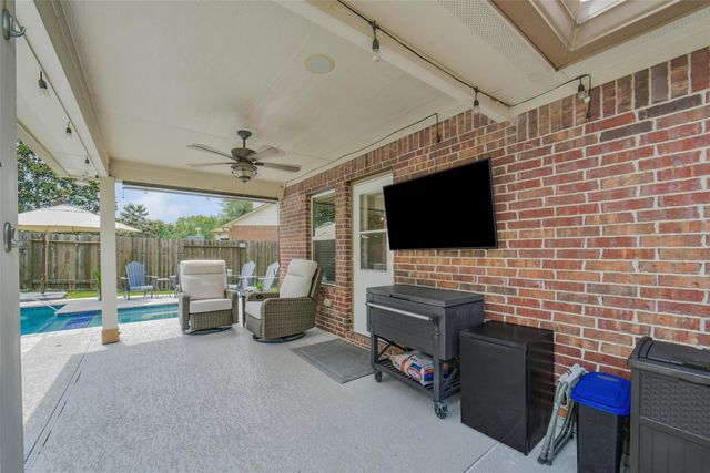 6302 Bain Drive, Missouri City, TX 77459