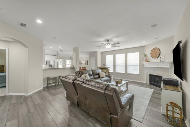 6302 Bain Drive, Missouri City, TX 77459