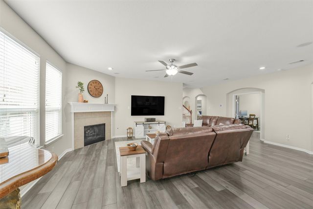 6302 Bain Drive, Missouri City, TX 77459