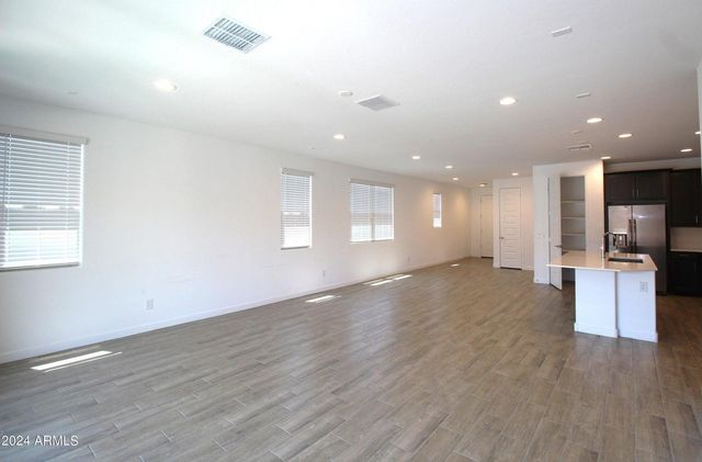 1649 W La Mirada Drive, Phoenix, AZ 85041